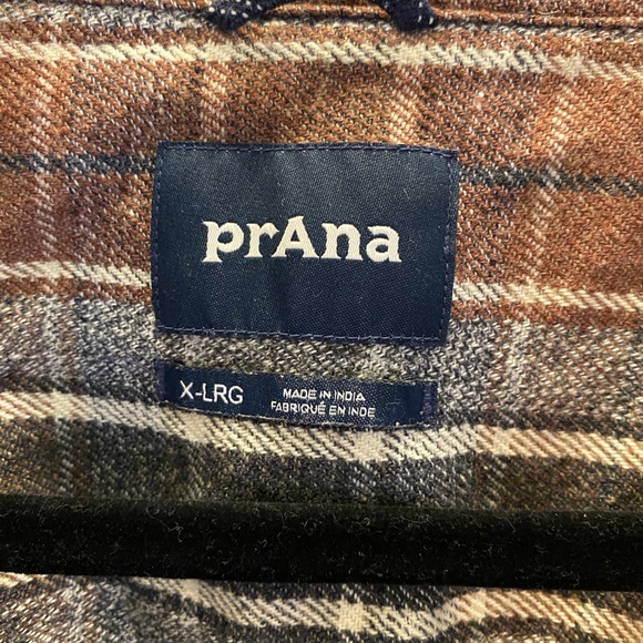 Prana Men’s XL thick cotton flannel button up - Picture 2 of 2
